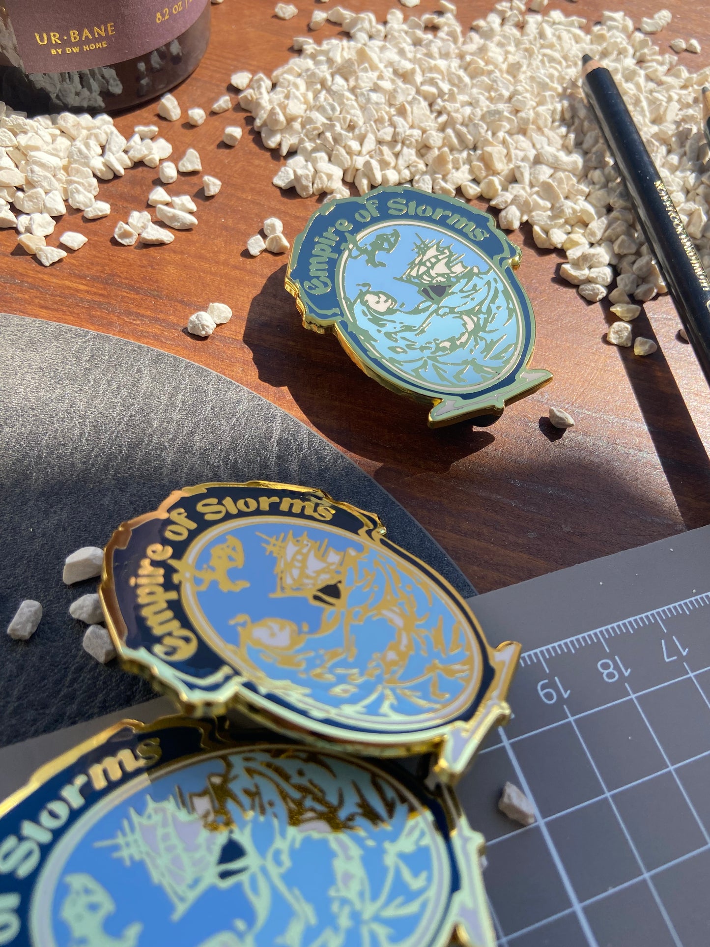 Empire of Storms ✧Enamel Pin✧ with a free gift