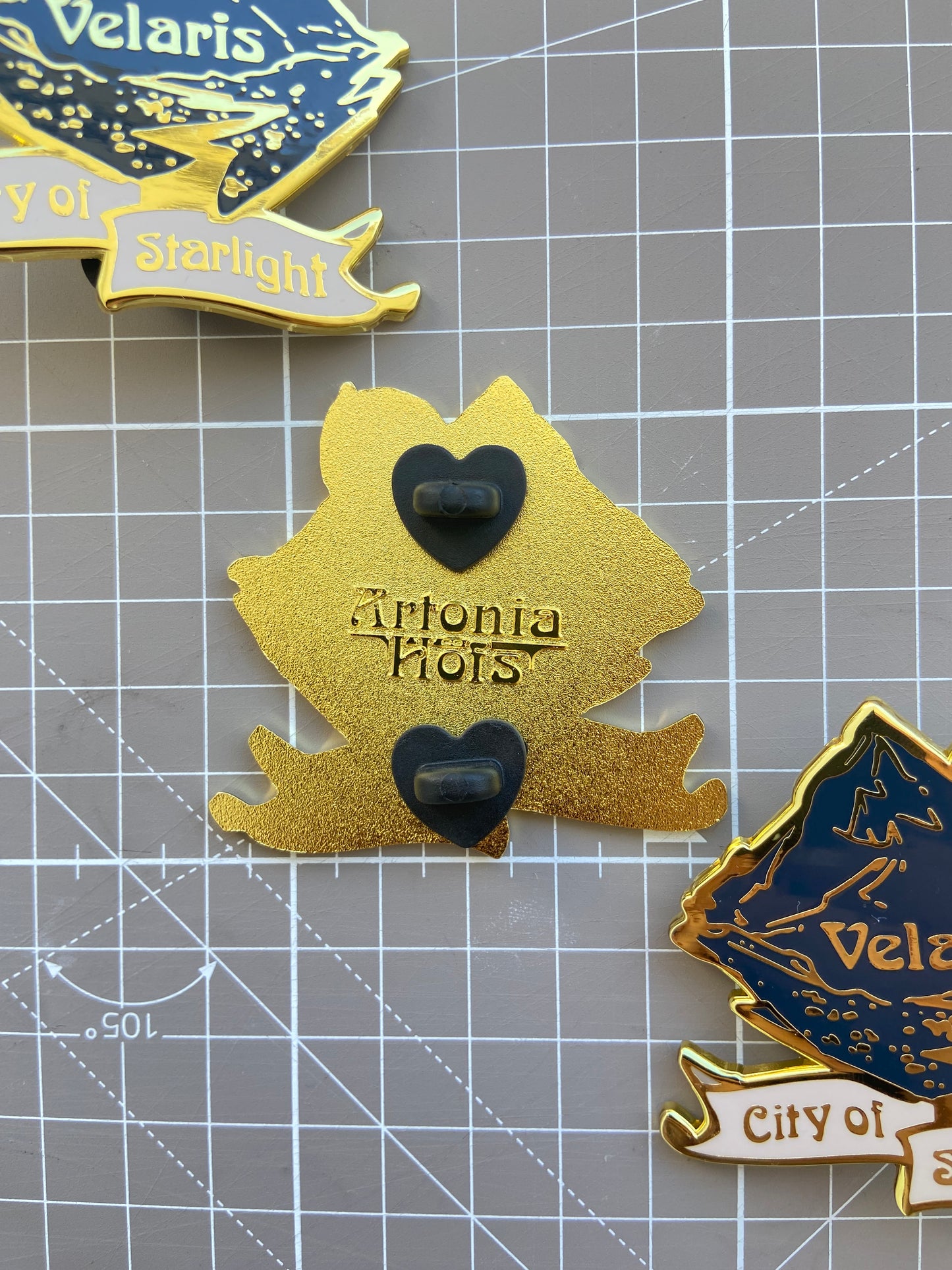 Velaris - City of starlight ✧Enamel Pin✧ with a free gift