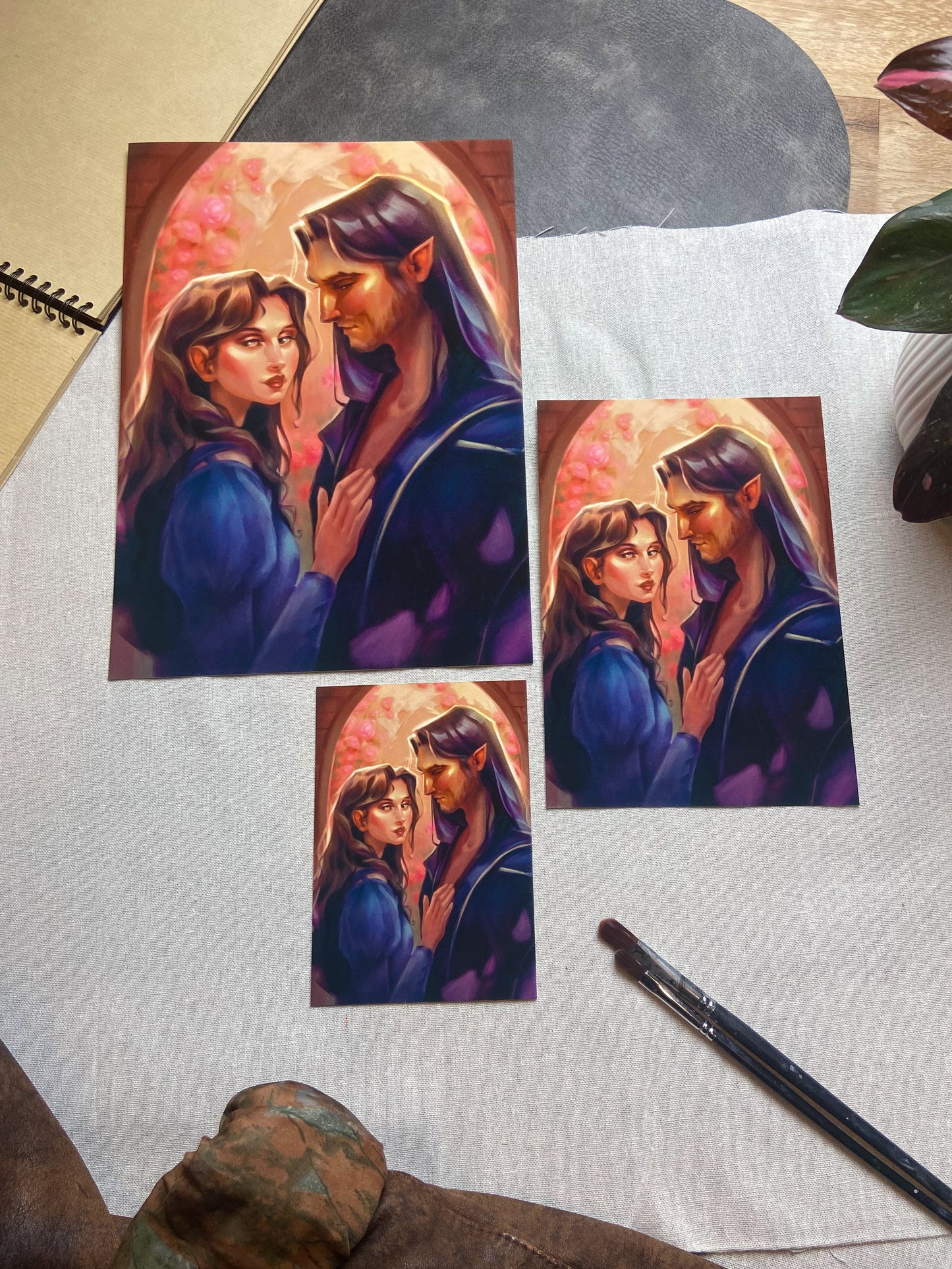 This shows all my available sizes ( A6, A5, A4) of my Sarah J. Maas fan art